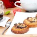 Pains aux raisins, cranberries et thé matcha