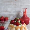 Charlotte aux fraises et mousse au yaourt
