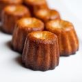 Cannelés à l'ail et fines herbes