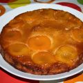 Gâteau renvervé aux pêches