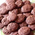 Cookies noirs, pépites blanches