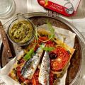 Tarte fine à la tomate et aux sardine sur lit[...]