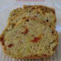 Cake salé au jambon, aux olives et aux tomates[...]