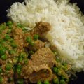 Curry d'agneau au Khoya et aux petits pois