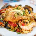 Paella mixte (poulet, langoustines, moules)