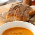 Potage de carotte aux arachides et lait de coco