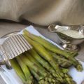 Asperges vertes, crème citronnée