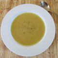 Potage au panais et aux oignons caramélisés