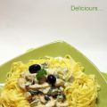 Fettuccine au poulet, courgette et olives noires