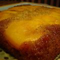 GATEAU RENVERSÉ AUX PECHES