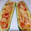 Courgettes farcies aux poivrons et oignons,[...]