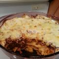 CASSEROLE DE NOUILLES AUX OEUFS ET CRÈME SÛRE
