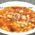 SOUPE ITALIENNE AUX LÉGUMES ET BOULETTES