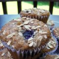 Muffins blé-avoine et bleuets frais
