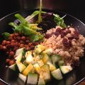 Buddha bowl quinoa, pois chiches épicés et[...]