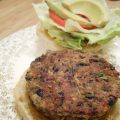 Burgers aux haricots noirs, sauce moutarde et[...]
