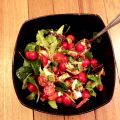 Salade d'été : tomates, mozzarella et avocat