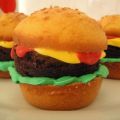 Cupcakes qui se prennent pour des hamburgers &[...]