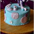 Gâteau de naissance naissance fourré à la[...]