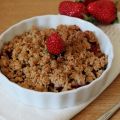 Crumble fraise-rhubarbe (noisettes, son et[...]