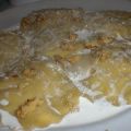 Raviolis wonton à la patate douce, éclats de[...]