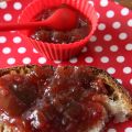 Confiture de fraises et de rhubarbe à la vanille