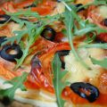Celle aux tomates et olives noires et Pecorino