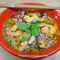 Bouillon miso aux gambas, chou Pak Choï,[...]