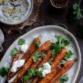 Carottes rôties au zaatar et feta fouettée