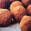 TRUFFE DE CHOCOLAT AVEC CANNELLE