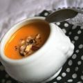 Velouté de potimarron aux noisettes grillées,[...]