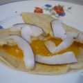 Crêpes au lait de coco fourrées à la mangue