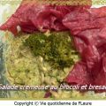 Salade crémeuse au brocoli et bresaola