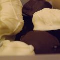 Bounty maison: bouchées chocolat bicolores-noix[...]