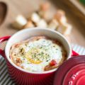 Breakfast Club: Baked Egg in Tomato sauce and[...]