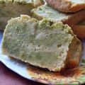 Cake marbré, pois chiches et petits pois au[...]