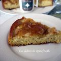 Gâteau aux pommes, noisettes et polenta