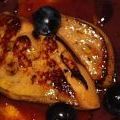 Foie gras poelé sur pave de polenta et sauce au[...]