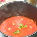 Sauce aux tomates et côtes levées