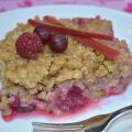 Croustillant à la rhubarbe, aux groseilles et[...]