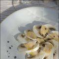 Carpaccio de champignons, lamelles de foie gras[...]