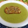 Velouté de fèves au chèvre frais