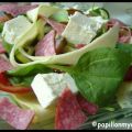 Salade epinard-courgette, feta & salami,[...]