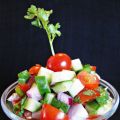 Kachumber de tomates et concombres