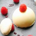 Dôme au chocolat blanc et cœur framboise ([...]