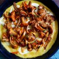 Galette de polenta au Taleggio et chanterelles