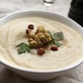 Veloute de chou-fleur et son pesto aux olives