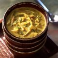 Potage de légumes au curry et lait de coco