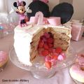 Pinata cake version Minnie Mouse pour les 2 ans[...]