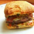 Burger maison (boeuf, jambon cru, emmental &[...]